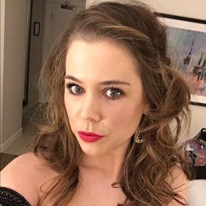 Meet your Posher, Alison